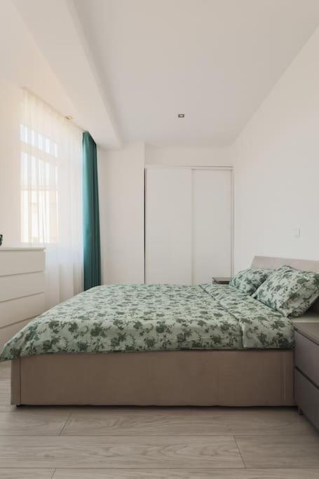 Ambassador Apartment บายามาเร ภายนอก รูปภาพ
