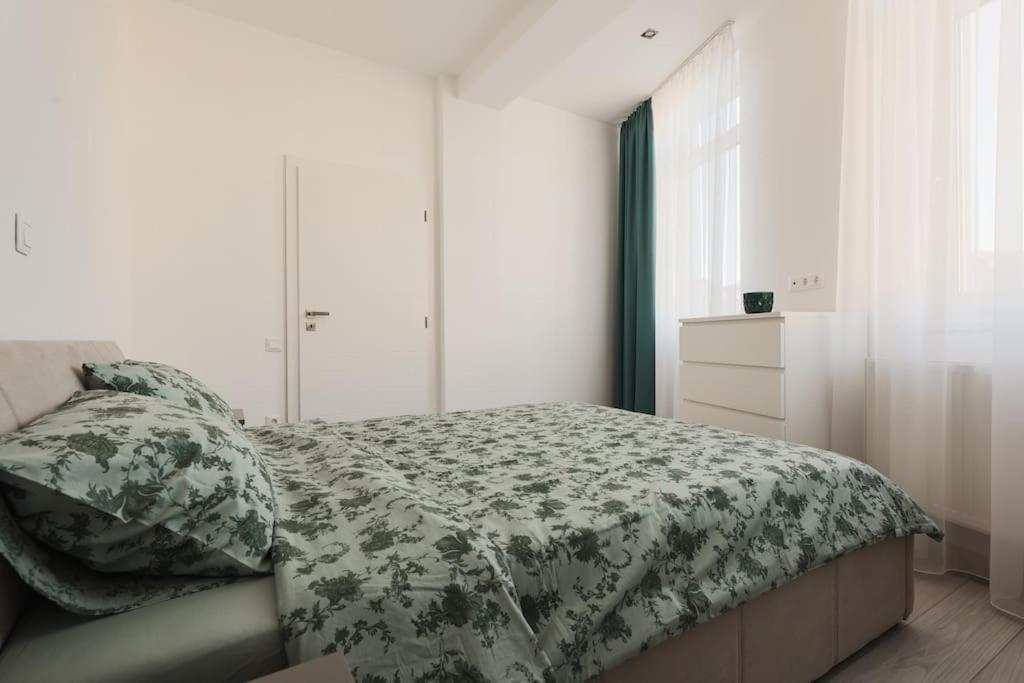 Ambassador Apartment บายามาเร ภายนอก รูปภาพ